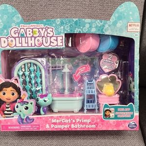 Mercat Primp and Proper Bathroom